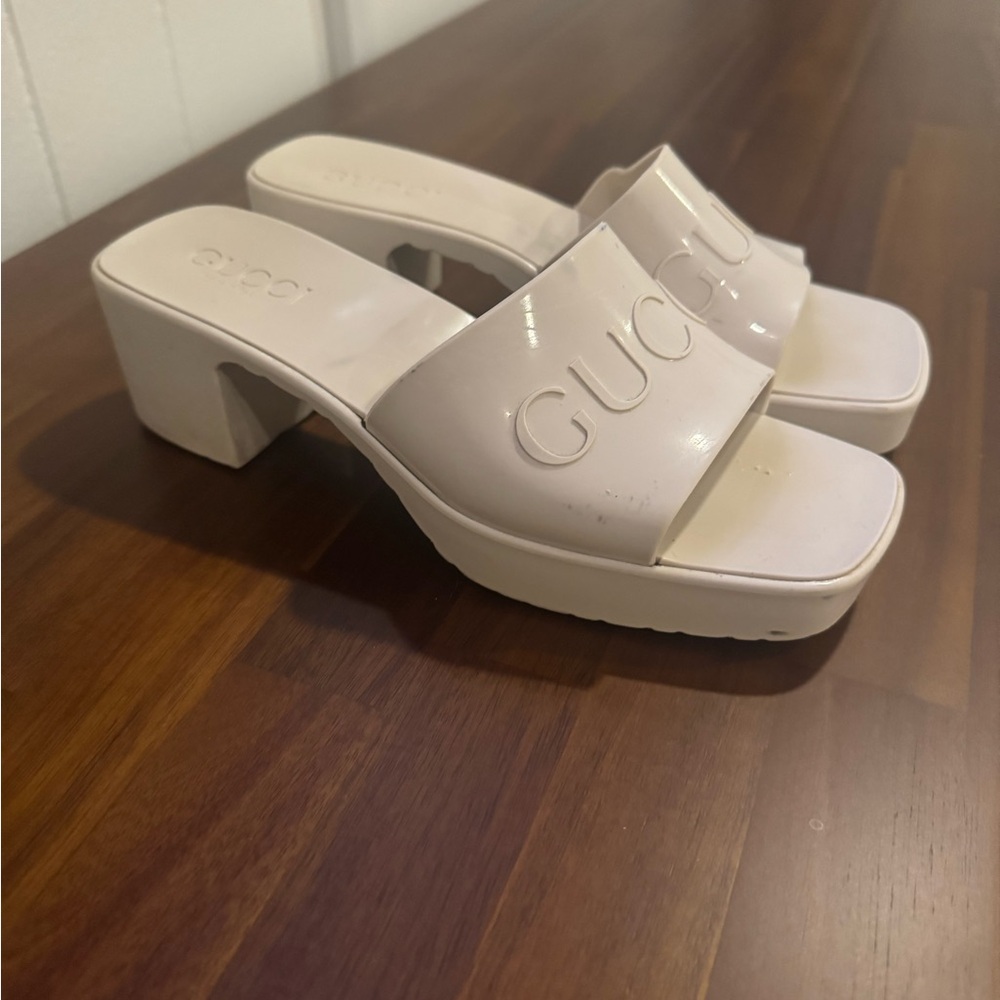 Gucci Women's White Mules Rubber 60mm - Picture 3 of 3